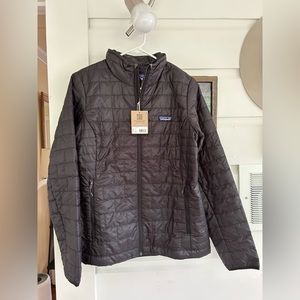 NWT Patagonia Nano Puff (Women’s) in Black